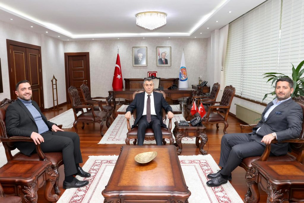 vali atilla toros, hayırseverler gürkan Şanlı ve Ömer faruk hira