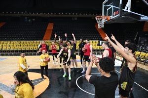 mersi̇n büyükşehi̇r, down sendromlu çocuklari msk i̇le buluşturdu (5)