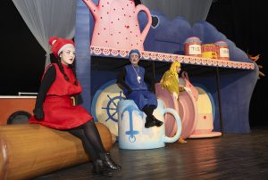 mersİn bÜyÜkŞehİr Şehİr tİyatrosu “bİskÜvİ adam” oyunu İle sİlİfkelİ mİnİklerle buluŞtu (4)