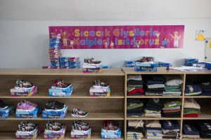 mersİn bÜyÜkŞehİr’İn kiyafet evİ’nden bu bayramda da Çocuklar mutlu ayrildi (4)