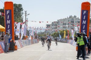 8.tour of mersİn’İn gÜlnar etabi tamamlandi (13)