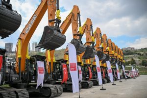 baŞkan seÇer, tbb tarafindan dÜzenlenen ‘araÇ teslİm tÖrenİ’ne katildi (11)