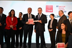 baŞkan seÇer, tbb tarafindan dÜzenlenen ‘araÇ teslİm tÖrenİ’ne katildi (3)