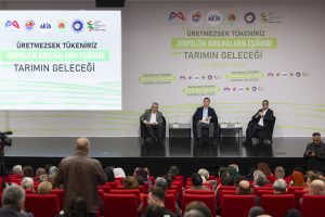 baŞkan seÇer, ‘Üretmezsek tÜkenİrİz’ konferansina katildi (9)