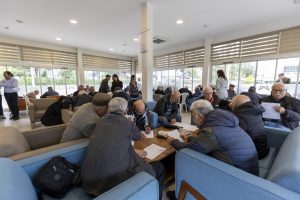 mersİn bÜyÜkŞehİr emeklİ evİ Üyelerİ akran zorbaliĞina karŞi bİlİnÇlendİrİldİ (3)