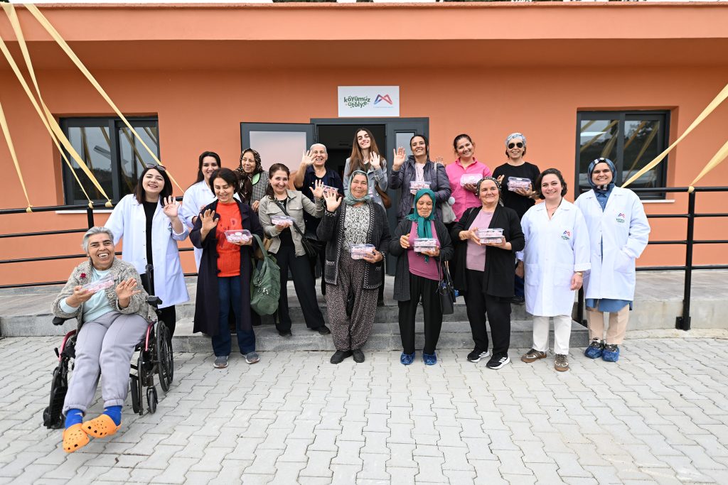 mersİn bÜyÜkŞehİr hamzabeylİ kÖyÜmÜz atÖlye’de geleneksel tatlar yenİden yorumlaniyor (6)