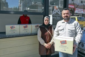 mersİn bÜyÜkŞehİr’İn fenİlketonÜrİ hastalarina gida kolİsİ desteĞİ sÜrÜyor (1)