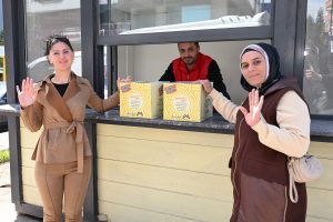 mersİn bÜyÜkŞehİr’İn fenİlketonÜrİ hastalarina gida kolİsİ desteĞİ sÜrÜyor (7)