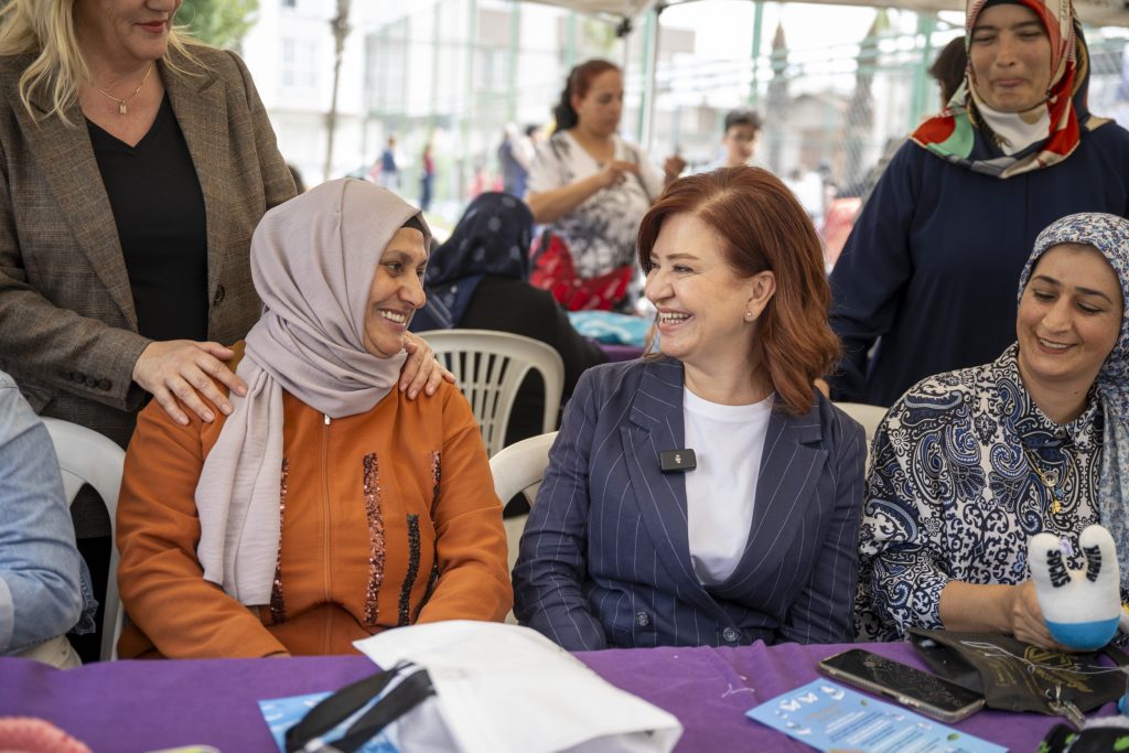 mersİn bÜyÜkŞehİr’İn ‘evİmİz atÖlye’ projesİ İle kadinlar sosyalleŞİyor, Üretİyor ve kazaniyor (9)