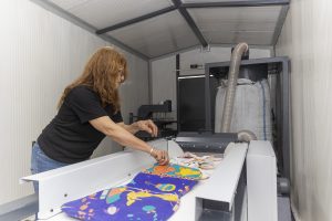 mersi̇n büyükşehi̇r evi̇mi̇z atölyede atiklar hayat buluyor (1)